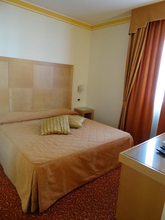 Hotel Roma Cividale del Friuli Δωμάτιο φωτογραφία