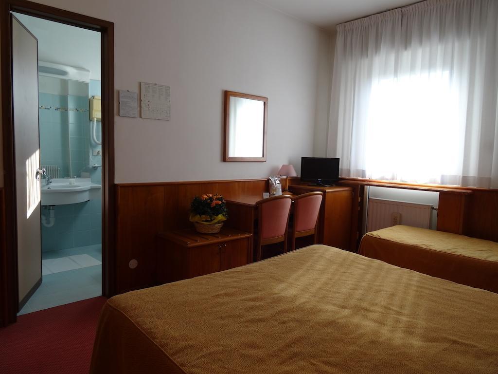 Hotel Roma Cividale del Friuli Δωμάτιο φωτογραφία
