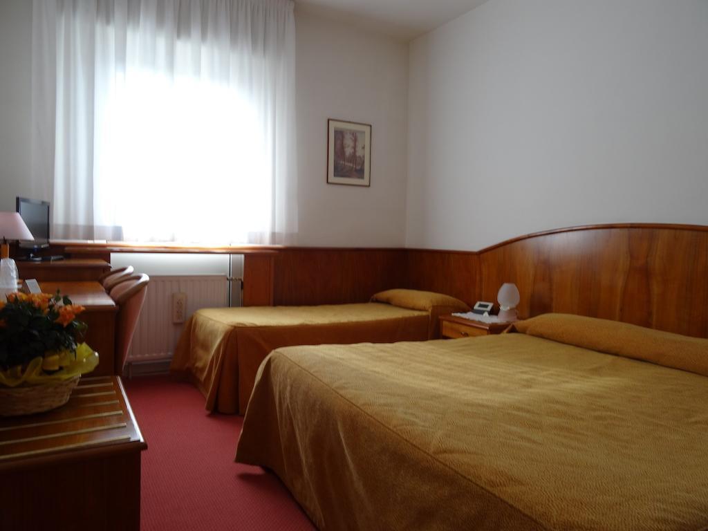 Hotel Roma Cividale del Friuli Δωμάτιο φωτογραφία