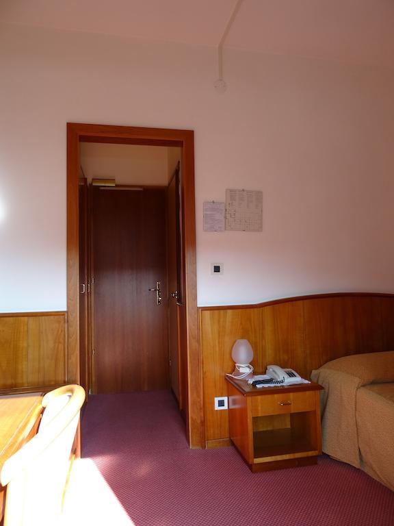 Hotel Roma Cividale del Friuli Δωμάτιο φωτογραφία