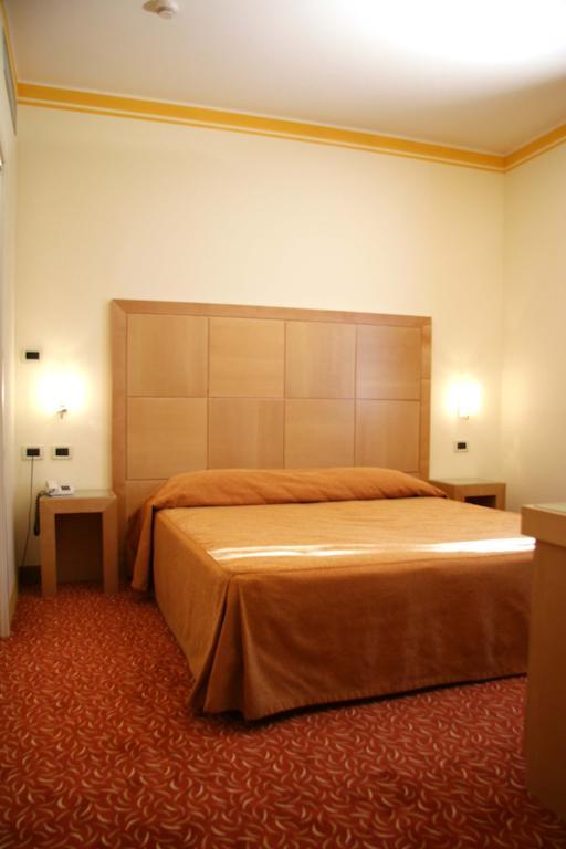 Hotel Roma Cividale del Friuli Δωμάτιο φωτογραφία